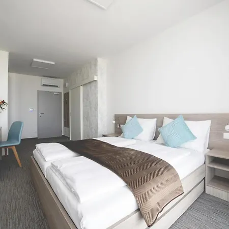Hotel Hendi Centrum *