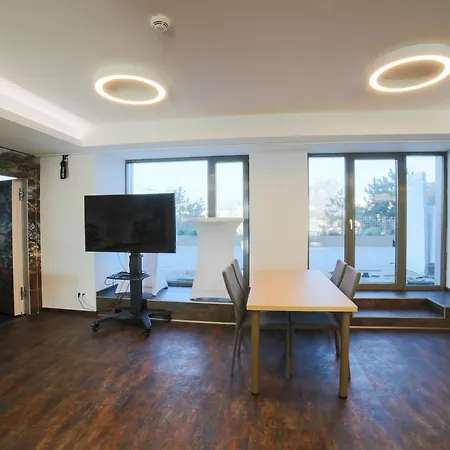 Hendi Centrum Piest'any