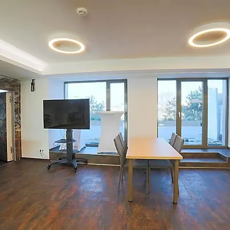 מלון Hendi Centrum פישטני